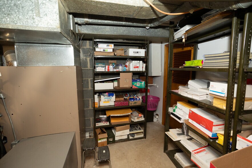 More Photos Of 73 Amboy Ave, Metuchen Medical For Sale