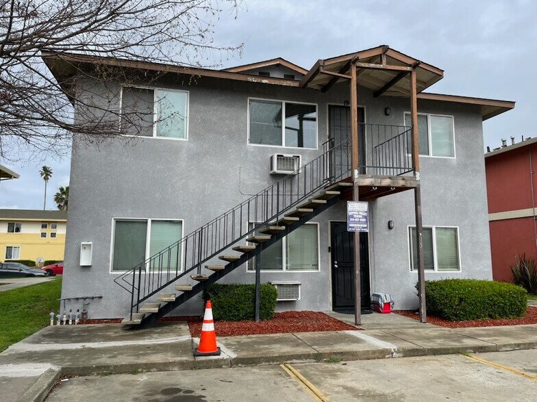 More Photos Of 15 Coral Gables Ct, Sacramento Apartments For Sale