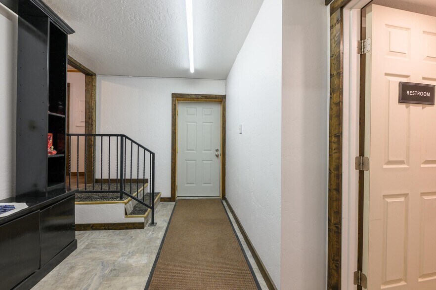 More Photos Of 312 Dewey Ave, Eureka Storefront Retail Office For Sale