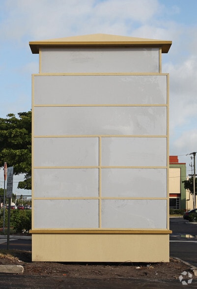 More Photos Of 5424-5464 N University Dr, Lauderhill Unknown For Lease