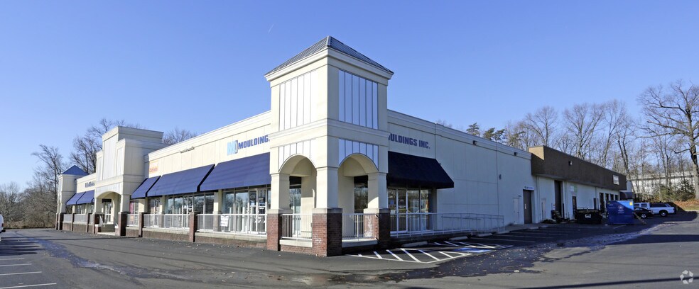 More Photos Of 11710-11716 Baltimore Ave, Beltsville Showroom For Lease