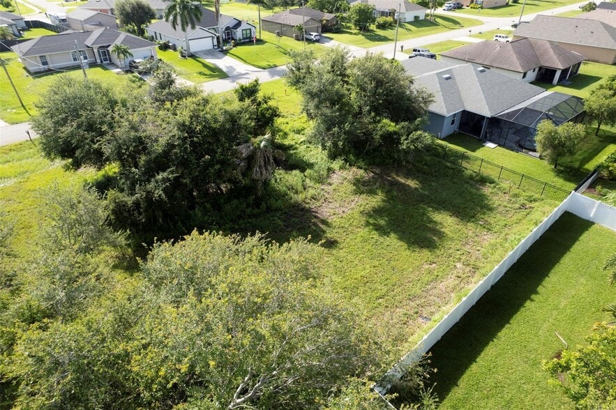More Photos Of 1502 SW 19th Pl, Cape Coral Land For Sale