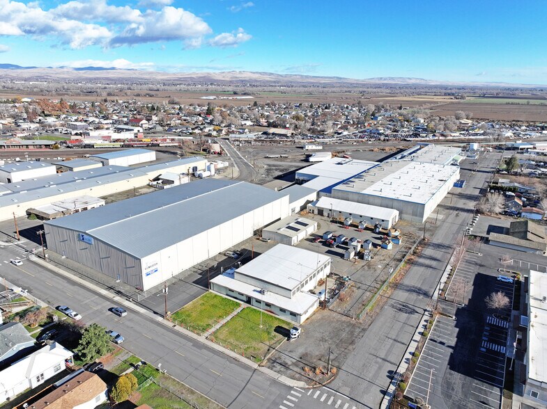More Photos Of 45 E 3rd Ave, Toppenish Manufacturing For Sale