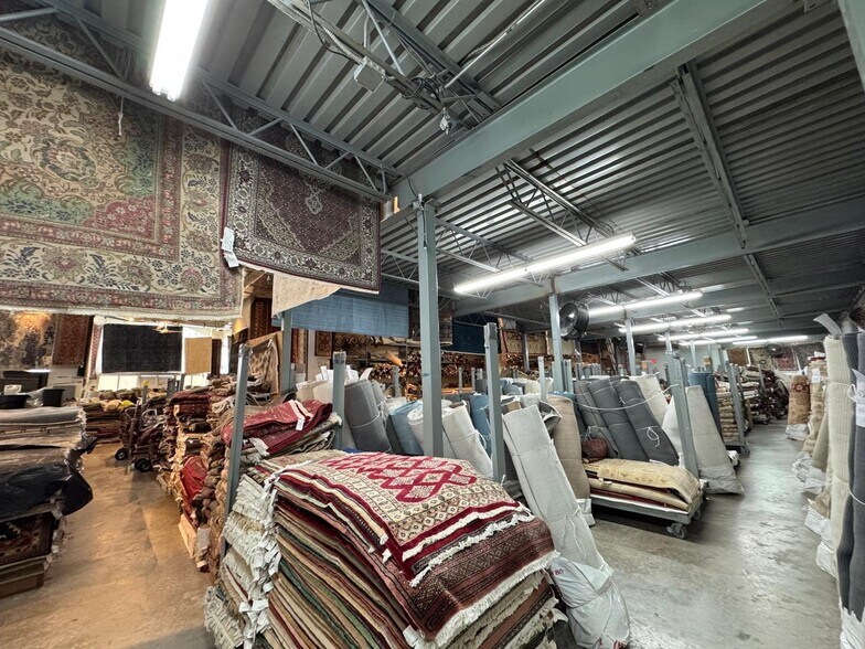 More Photos Of 2801 Biscayne Blvd, Miami Freestanding For Lease