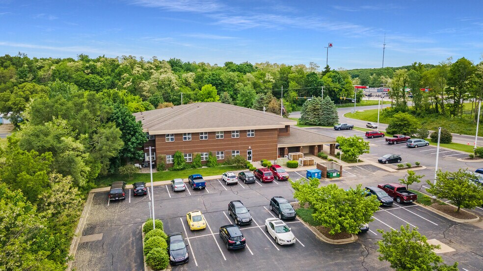 More Photos Of 7953 Adobe Rd, Kalamazoo Office For Sale
