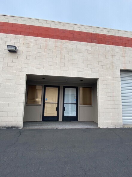 More Photos Of 1370-1376 E Cypress Rd, Covina Industrial For Lease