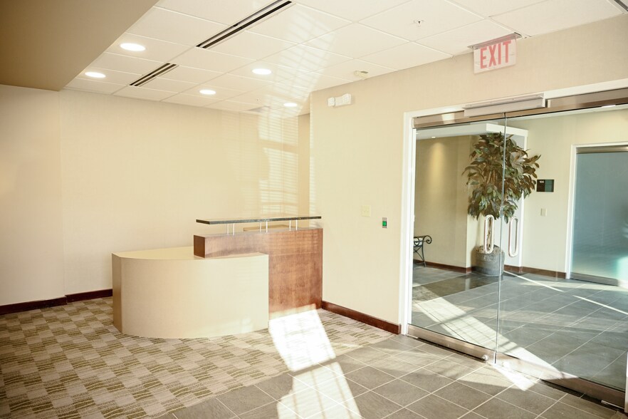More Photos Of 24650 Center Ridge Rd, Westlake Office For Lease