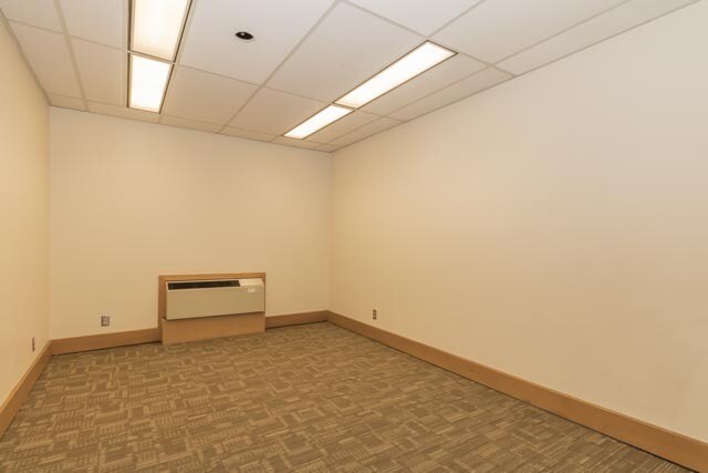 More Photos Of 2602 6th St, Bremerton Storefront Retail Office For Sale