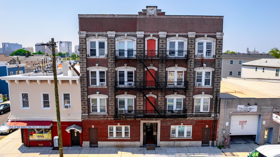 More Photos Of 302-304 N 3rd St, Harrison Apartments For Sale