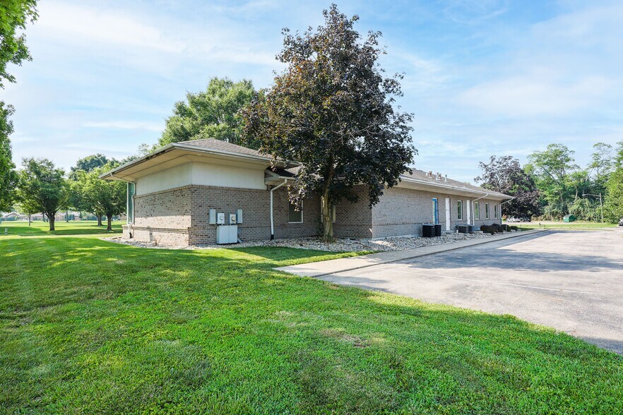 More Photos Of 5963 Kentshire Dr, Kettering Medical For Sale