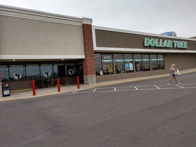 More Photos Of 8265-8287 Springboro Pike, Miamisburg General Retail For Sale