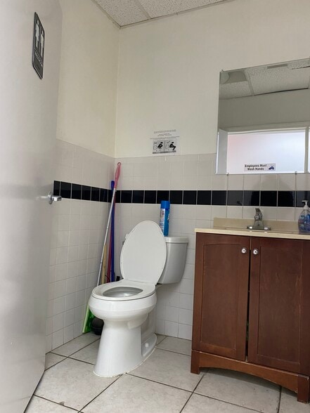 More Photos Of 41-25 KISSENA Blvd, Flushing Apartments For Lease