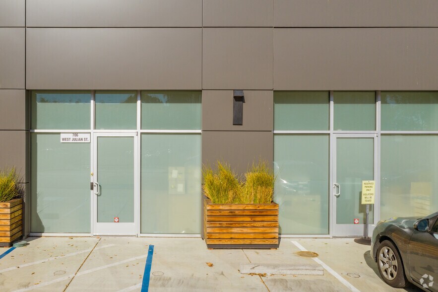 More Photos Of 706 W Julian St, San Jose Loft Creative Space For Lease