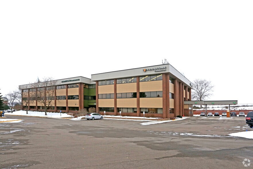 More Photos Of 14300 Nicollet Ct, Burnsville Office For Lease