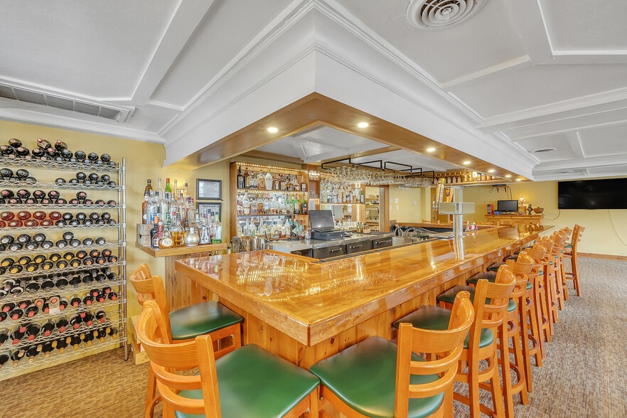 More Photos Of 1 Princeton St, Jefferson Restaurant For Sale