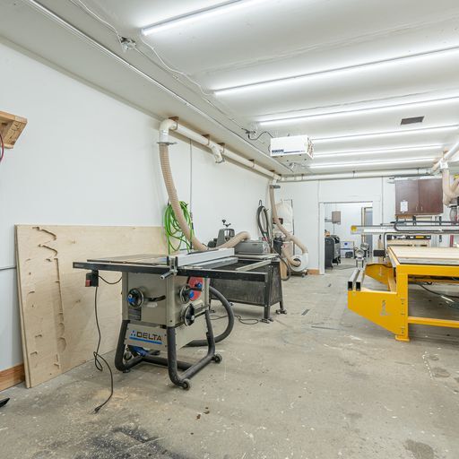 More Photos Of 720 NE Granger Ave, Corvallis Manufacturing For Sale
