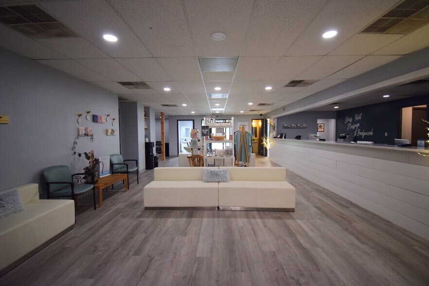 More Photos Of 1708 Jefferson Ave, Mount Vernon Office For Sale