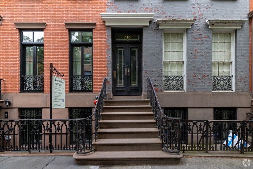 More Photos Of 248 W 12th St, New York Apartments For Sale