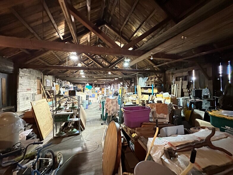 More Photos Of 9 N Main St, Bangor Light Distribution For Sale