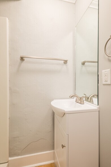 More Photos Of 149 West Thigpen Avenue, Lakeland Apartments For Sale