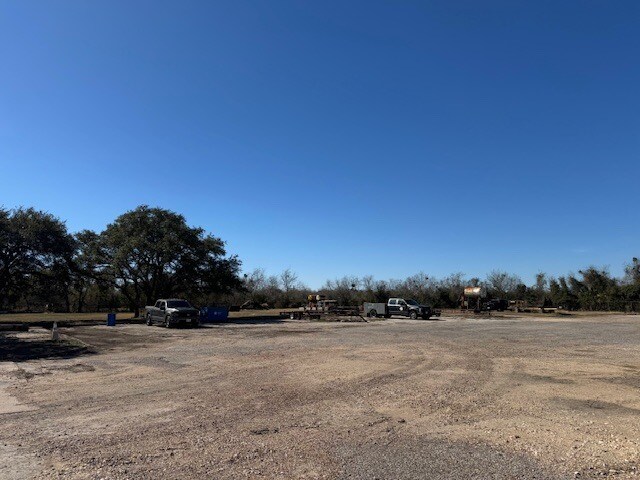 More Photos Of 103 US-183 Hwy, Refugio Industrial For Sale