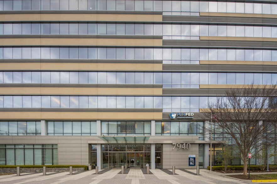 More Photos Of 7940 Jones Branch Dr, McLean Office For Lease