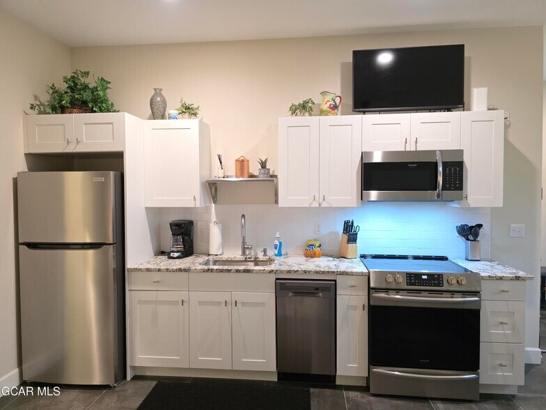 More Photos Of 800 Park Ave, Grand Lake Multifamily For Sale