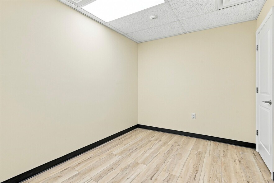 More Photos Of 119 E Lehigh Ave, Philadelphia Healthcare For Lease