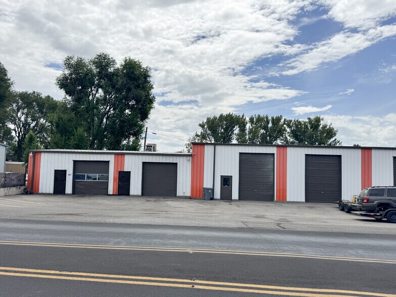 More Photos Of 343-345 W 200th South, Pleasant Grove, Pleasant Grove Industrial For Lease
