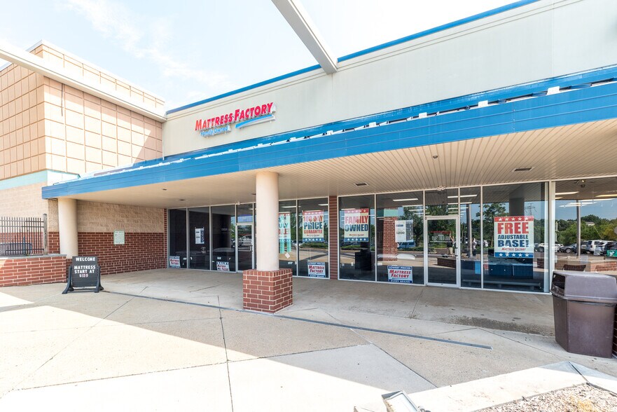 More Photos Of 611-651 Main St, Harleysville Storefront For Lease