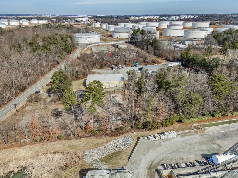 More Photos Of 1021 Tarrant Rd, Greensboro Land For Lease
