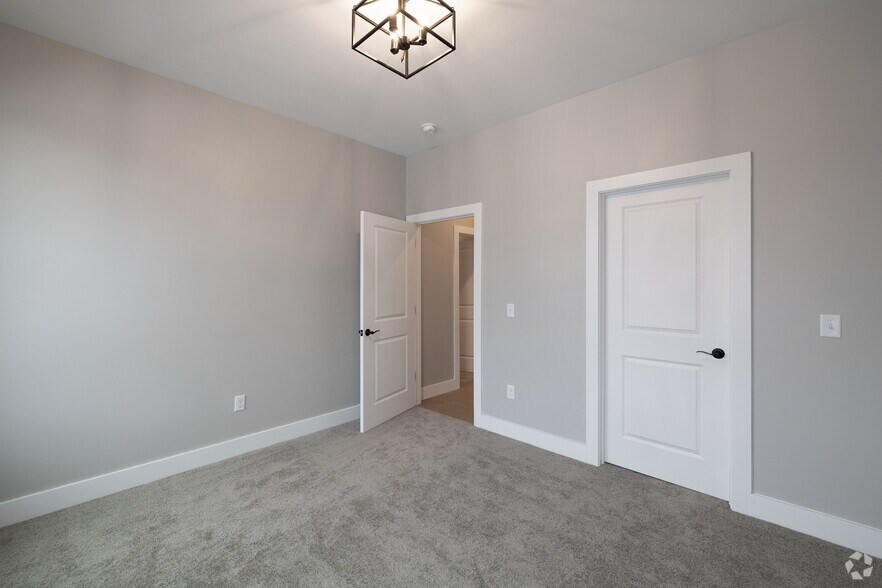 More Photos Of 271-277 State St, Schenectady Apartments For Lease