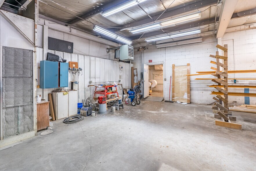 More Photos Of 459 Southgate Dr, Tomahawk Industrial For Sale
