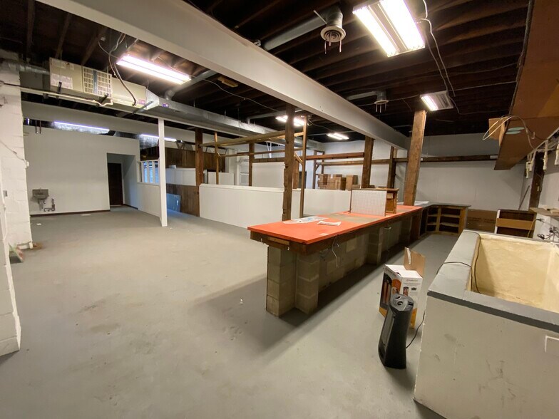 More Photos Of 781 S Front St, Columbus Storefront For Lease