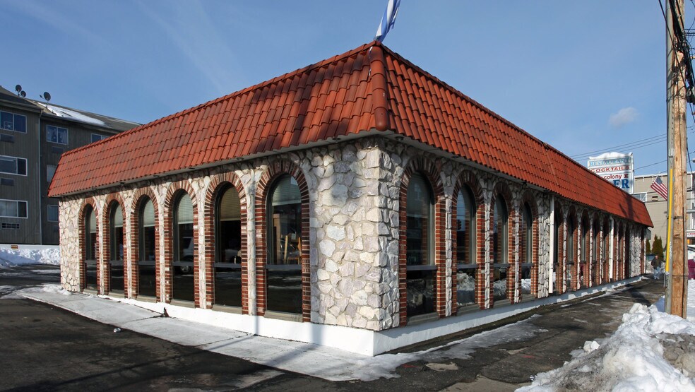 More Photos Of 2321 Main St, Bridgeport Restaurant For Sale