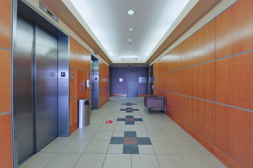 More Photos Of 3270 Joe Battle Blvd, El Paso Medical For Lease