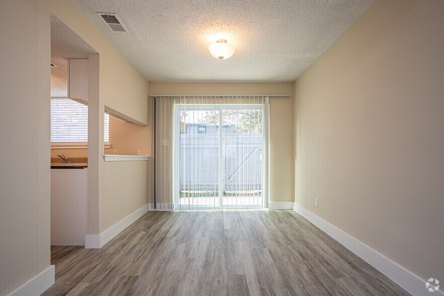 More Photos Of 2700 Mary St, Slidell Apartments For Sale