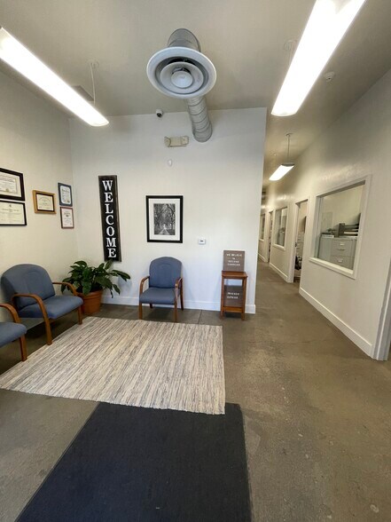 More Photos Of 1136-1148 W Fremont St, Stockton Office For Sale