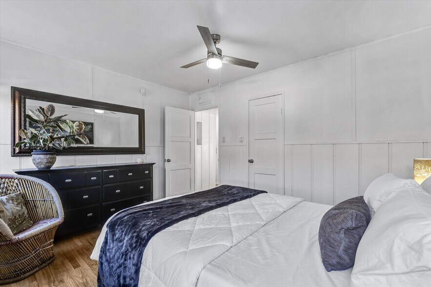 More Photos Of 2405 Meadowvale Ave, Los Angeles Multifamily For Sale