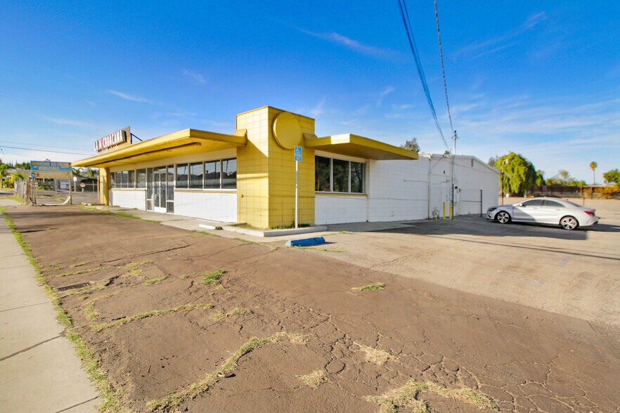 More Photos Of 10391 Arlington Ave, Riverside Warehouse For Sale