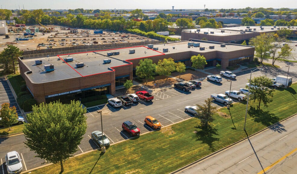 Primary Photo Of 14205-14227 W 95th St, Lenexa Warehouse For Lease