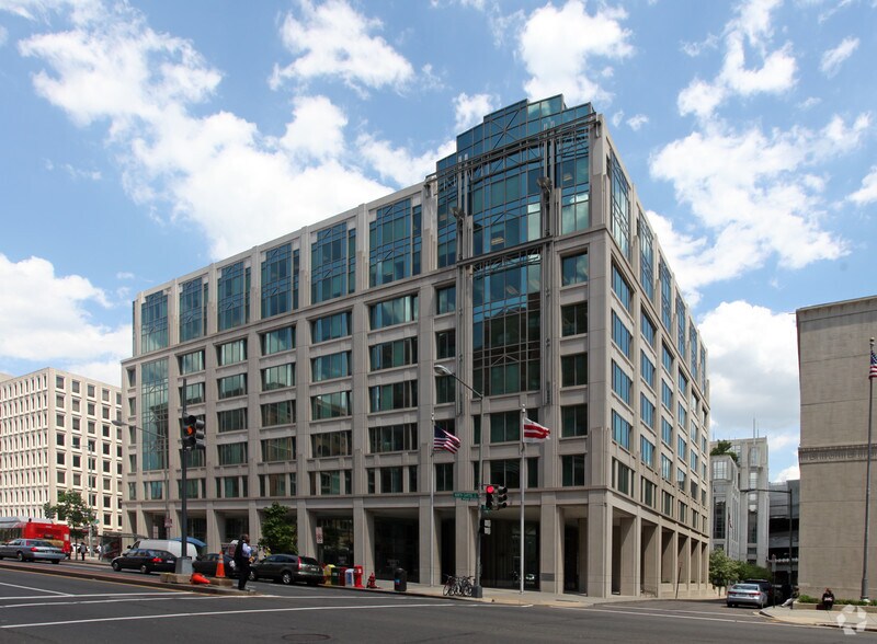 More Photos Of 777 N Capitol St NE, Washington Office Residential For Lease