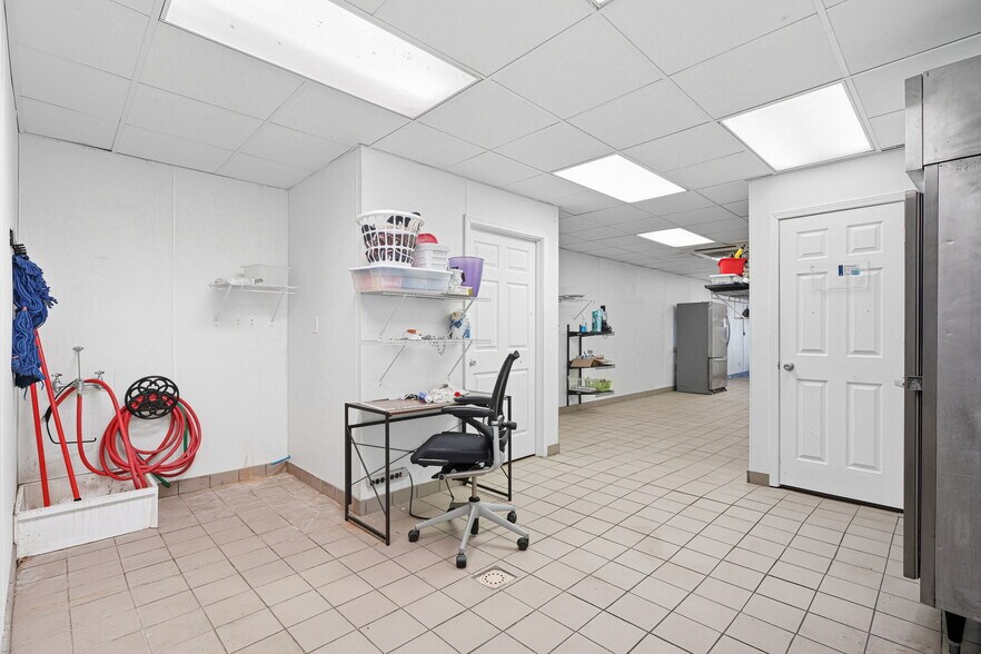 More Photos Of 105 McCreary St, Fort Branch Storefront Retail Office For Sale