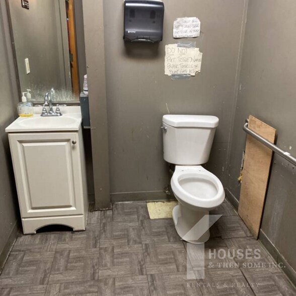 More Photos Of 1733 Piedmont Hwy, Piedmont Freestanding For Lease