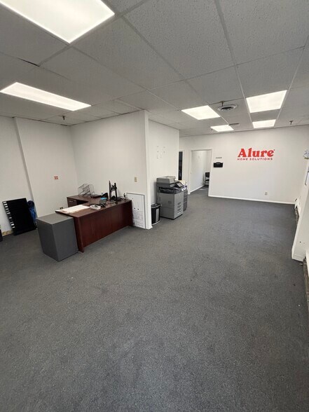 More Photos Of 200 Engineers Rd, Hauppauge Manufacturing For Sale