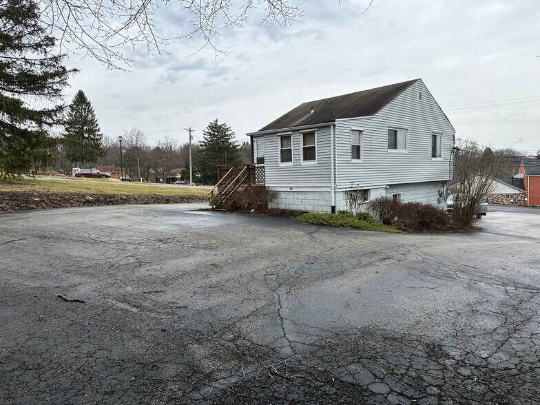 More Photos Of 4499 Mt Royal Blvd, Allison Park Office For Sale