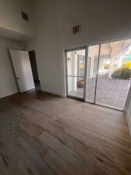 More Photos Of 2407 Periwinkle Way, Sanibel Storefront For Sale