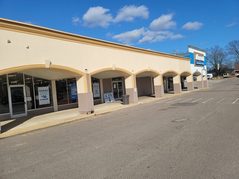 More Photos Of 4264-4320 Summer Ave, Memphis Unknown For Lease