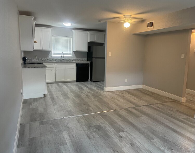 More Photos Of 3920 Brushwood Ln, Corpus Christi Apartments For Sale