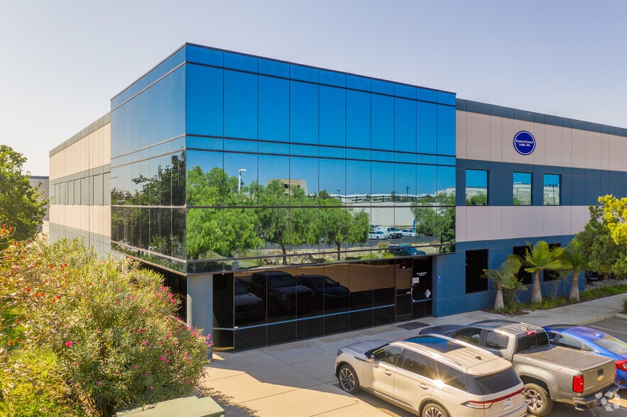 More Photos Of 7920 Airway Rd, San Diego Manufacturing For Lease